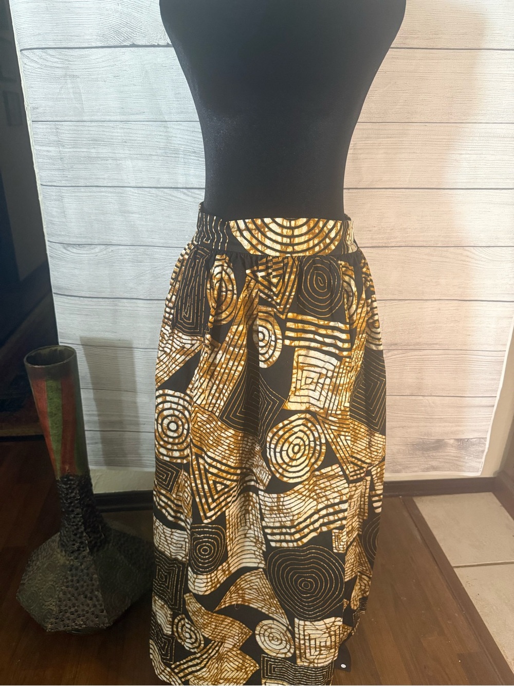 Black and Gold Geometric Maxi Skirt - Unbranded